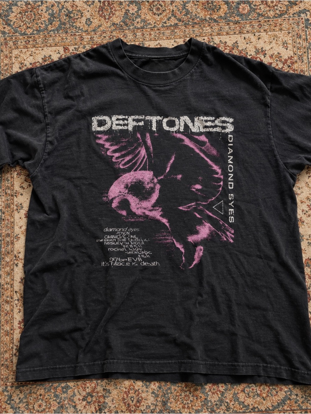 Gildan Black Deftones Diamond Eyes Tour T-Shirt with Pink Graphic